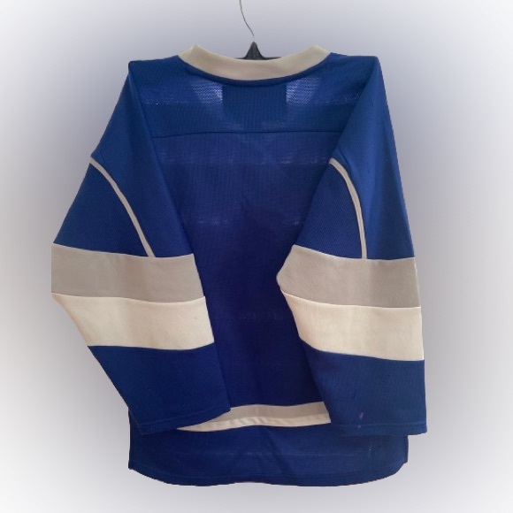 Toronto Maple Leaf Jersey - Picture 2 of 4